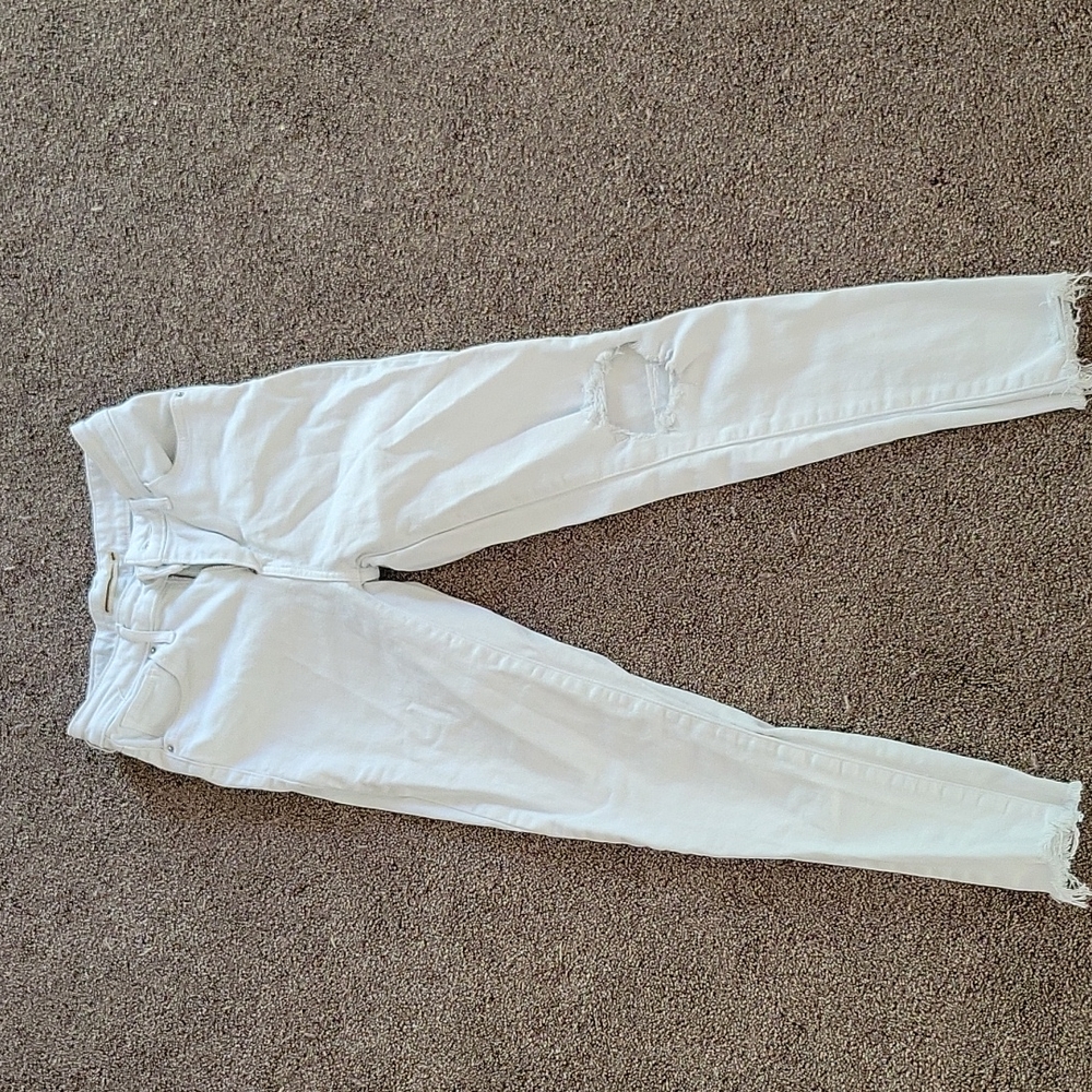 Levi's Ankle Distressed size 25